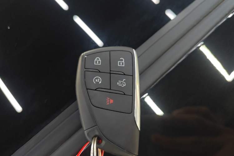 Used Buick LaCrosse 2024 28T Luxury Edition Vehicle Key