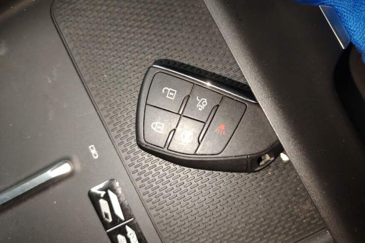 Used Buick LaCrosse 2024 28T Luxury Edition Vehicle Key