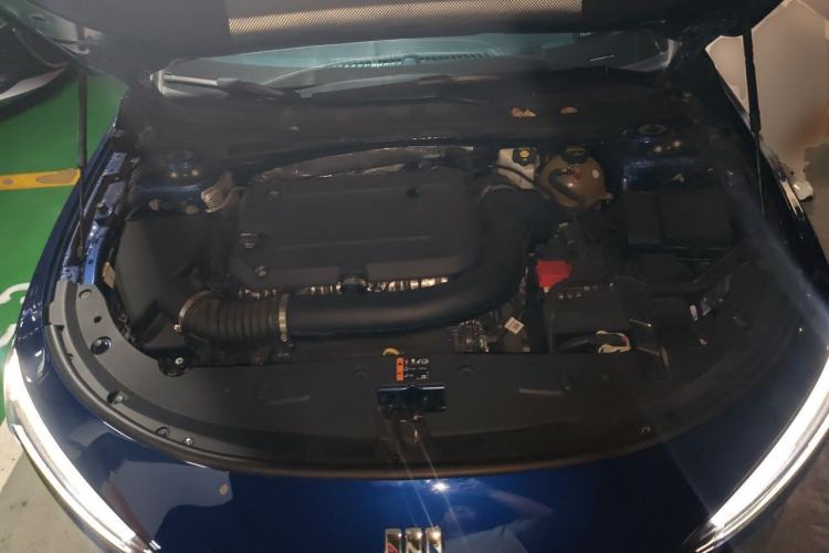 Used Buick LaCrosse 2024 Avia Edition Engine Bay
