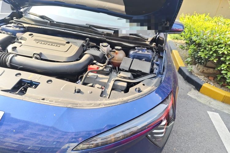 Used Buick LaCrosse 2024 Avia Edition Engine Bay Left
