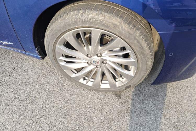 Used Buick LaCrosse 2024 Avia Edition Right Front Wheel Hub