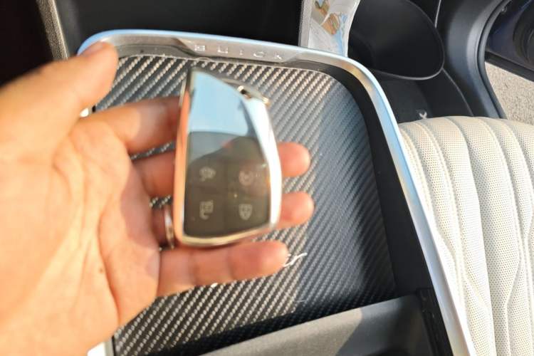 Used Buick LaCrosse 2024 Avia Edition Vehicle Key