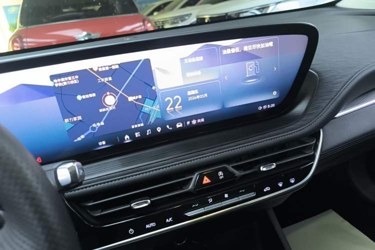 Used Buick LaCrosse 2024 28T Luxury Edition Audio And AC Panel