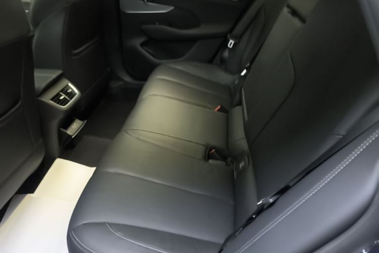 Used Buick LaCrosse 2024 28T Luxury Edition Left Rear Seat
