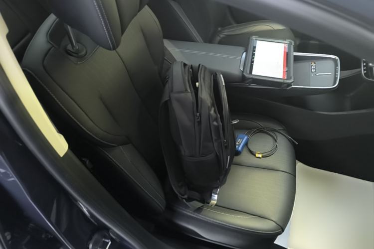 Used Buick LaCrosse 2024 28T Luxury Edition Right Front Seat