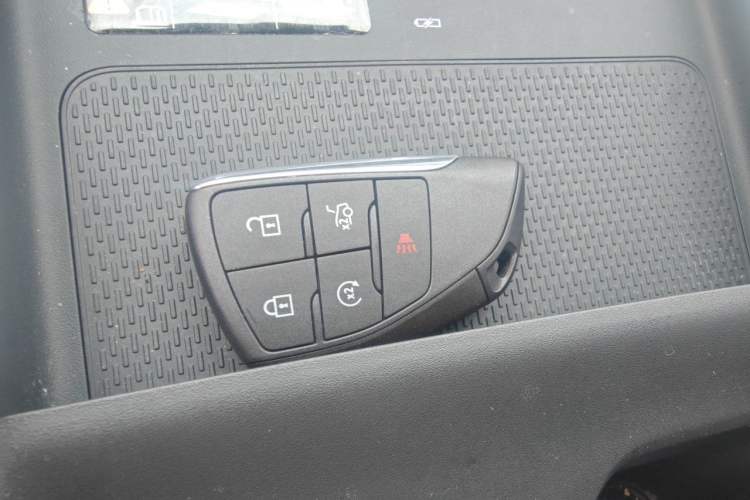 Used Buick LaCrosse 2024 28T Luxury Edition Vehicle Key
