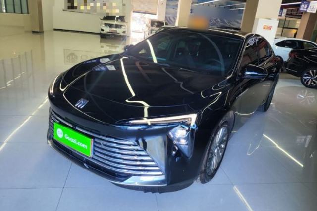 Używany Buick LaCrosse 2025 28T Platinum Edition