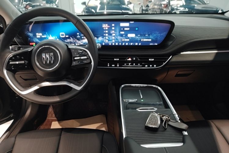 Used Buick LaCrosse 2025 28T Platinum Edition Audio And AC Panel