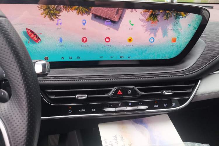 Used Buick LaCrosse 2025 28T Platinum Edition Audio And AC Panel