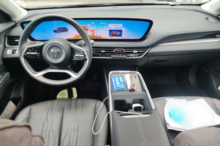Used Buick LaCrosse 2025 Platinum Avia Edition Center Console