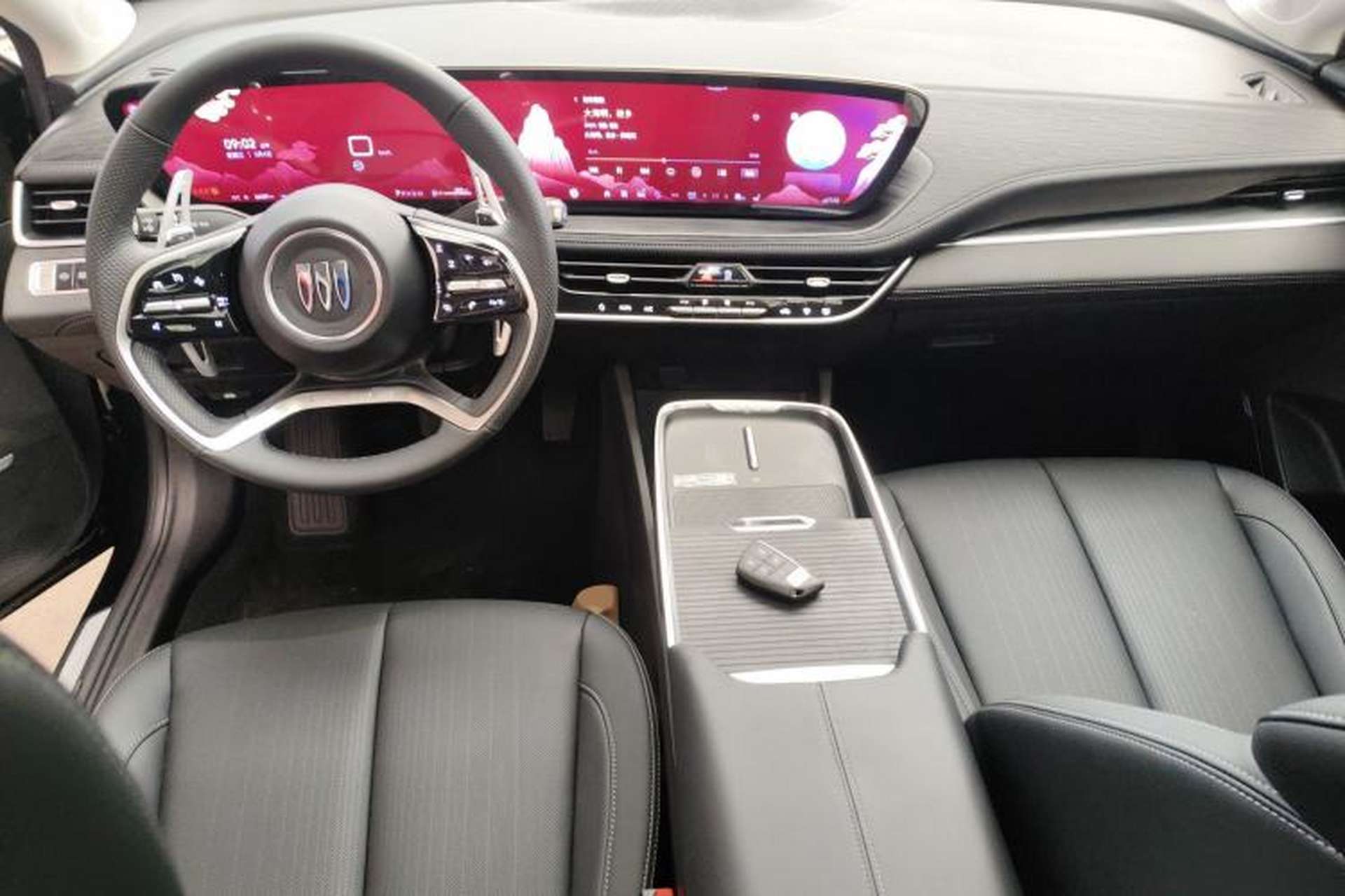 Used Buick LaCrosse 2025 28T Platinum Edition Center Console