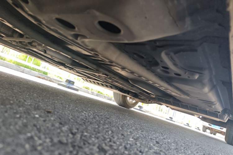 Used Buick LaCrosse 2025 28T Platinum Edition Chassis Front Left