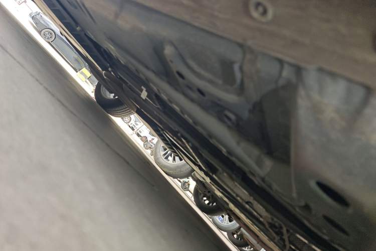 Used Buick LaCrosse 2025 28T Platinum Edition Chassis Front Right