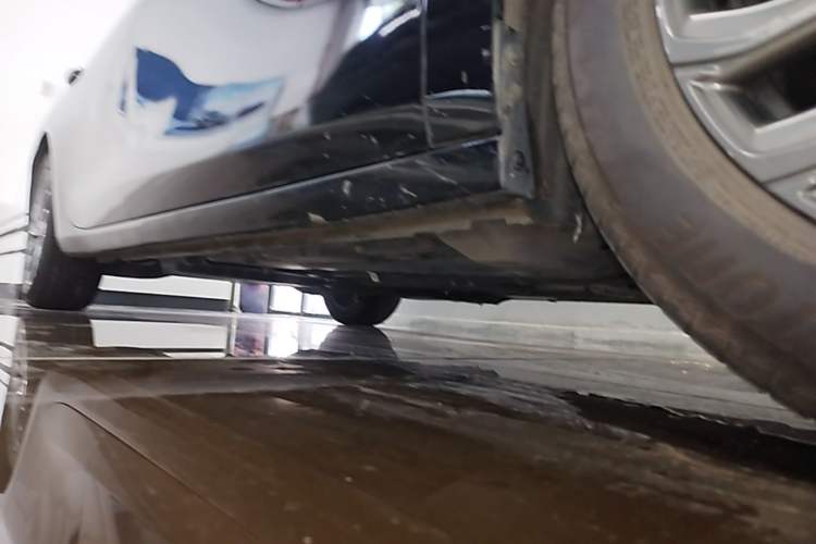 Used Buick LaCrosse 2025 28T Platinum Edition Chassis Front Right