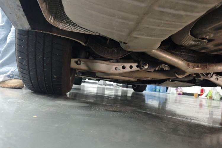 Used Buick LaCrosse 2025 28T Platinum Edition Chassis Rear Left