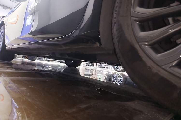 Used Buick LaCrosse 2025 28T Platinum Edition Chassis Rear Left