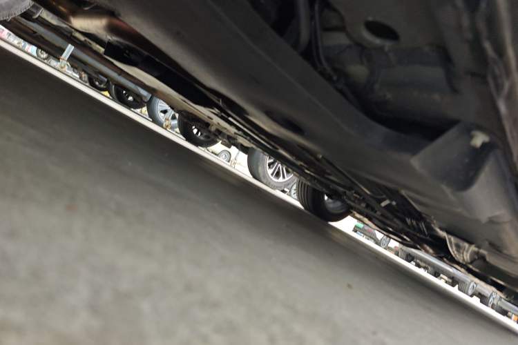 Used Buick LaCrosse 2025 28T Platinum Edition Chassis Rear Right