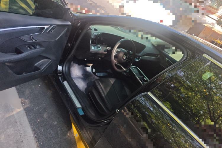 Used Buick LaCrosse 2025 28T Platinum Edition Driver Seat