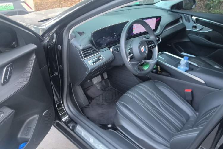 Used Buick LaCrosse 2025 Platinum Avia Edition Driver Seat
