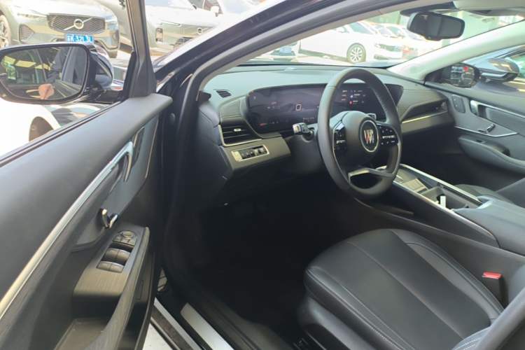 Used Buick LaCrosse 2025 28T Platinum Edition Driver Seat