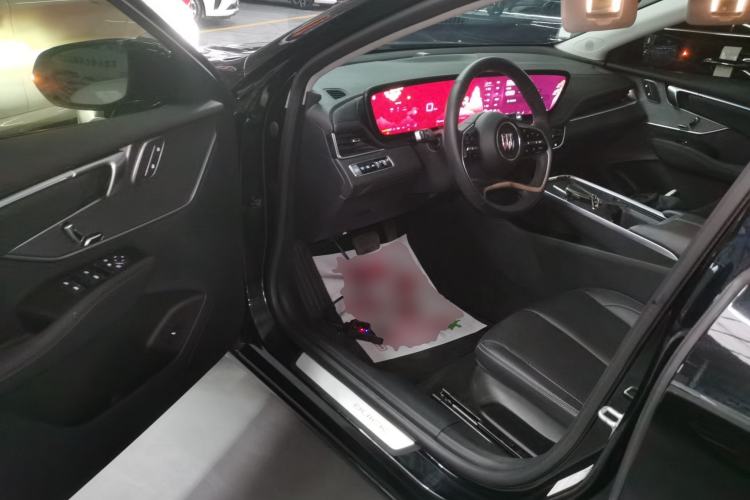 Used Buick LaCrosse 2025 28T Platinum Edition Driver Seat