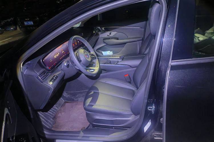 Used Buick LaCrosse 2025 28T Platinum Edition Driver Seat
