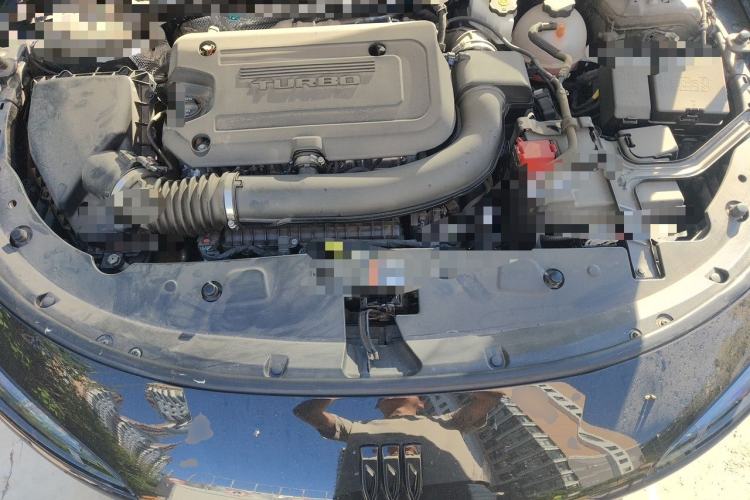 Used Buick LaCrosse 2025 28T Platinum Edition Engine Bay