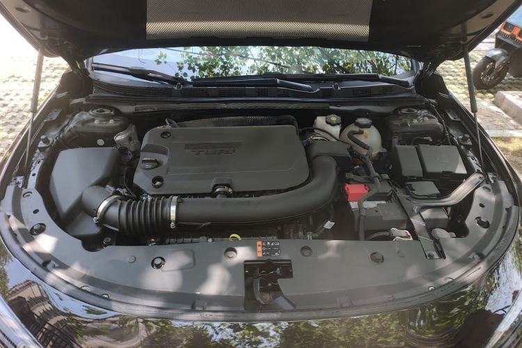 Used Buick LaCrosse 2025 28T Platinum Edition Engine Bay