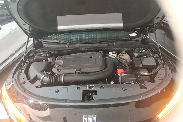 Used Buick LaCrosse 2025 28T Platinum Edition Engine Bay