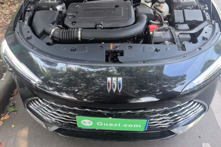 Used Buick LaCrosse 2025 Platinum Avia Edition Engine Bay
