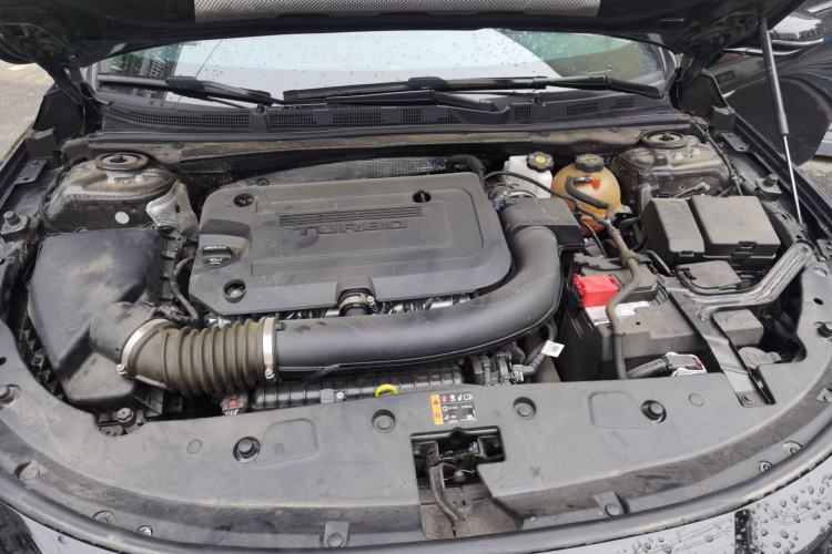 Used Buick LaCrosse 2025 28T Platinum Edition Engine Bay
