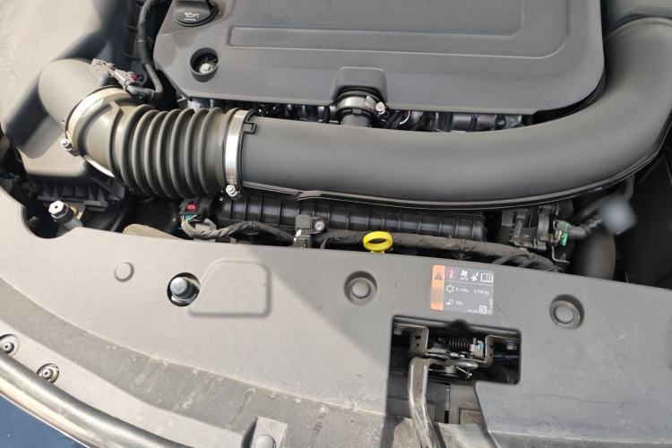 Used Buick LaCrosse 2025 28T Platinum Edition Engine Bay Right