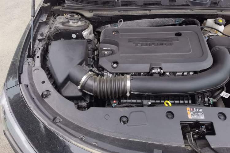 Used Buick LaCrosse 2025 28T Platinum Edition Engine Bay Right