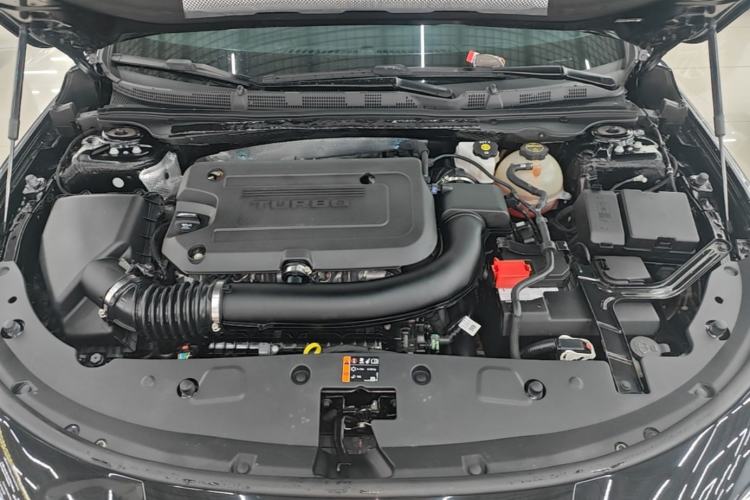 Used Buick LaCrosse 2025 Platinum Avia Edition Engine Bay