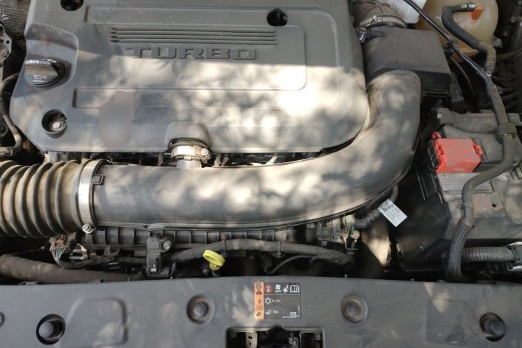 Used Buick LaCrosse 2025 28T Platinum Edition Engine Bay