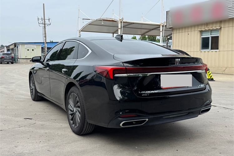 Used Buick LaCrosse 2025 28T Platinum Edition Exterior 3