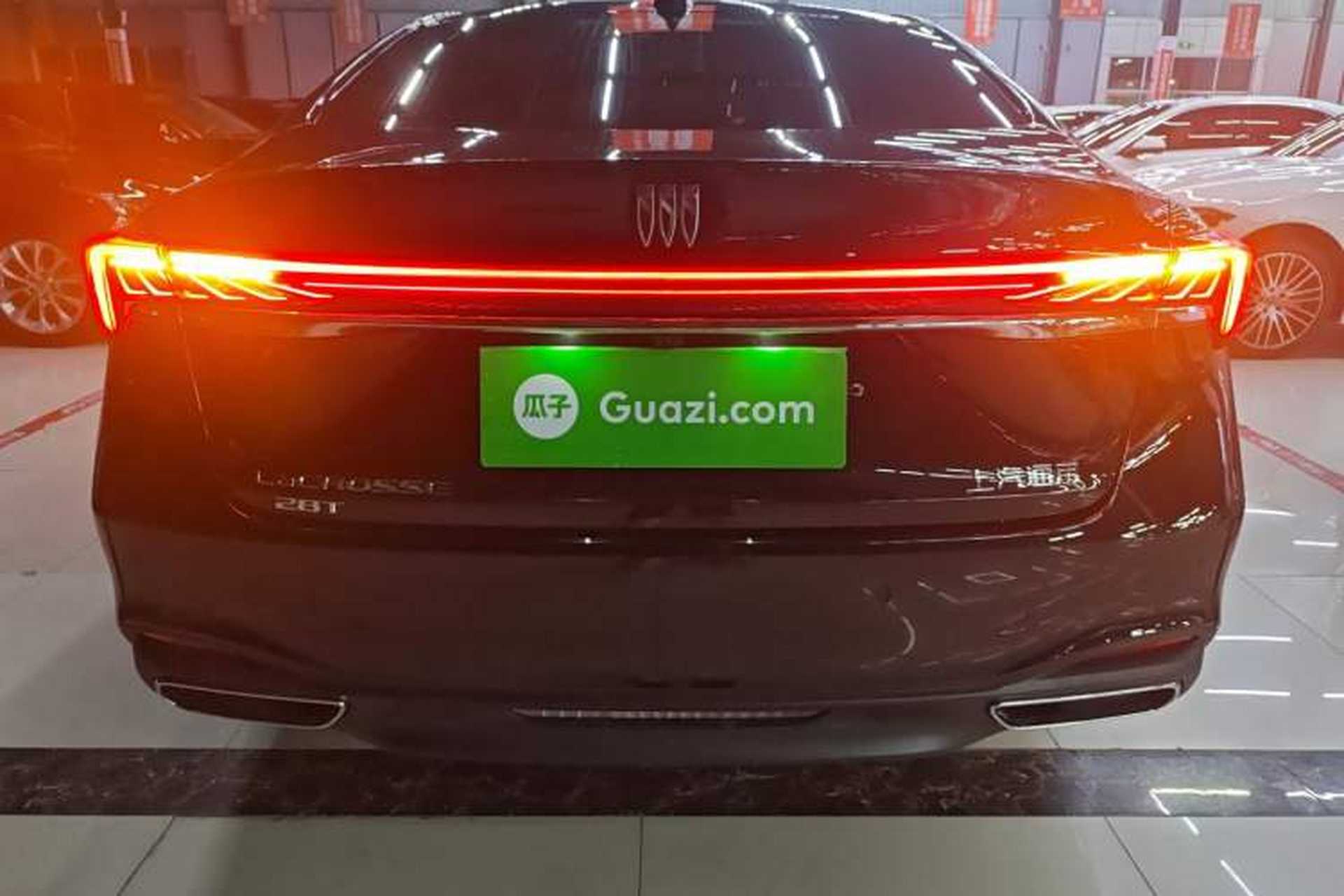 Used Buick LaCrosse 2025 28T Platinum Edition Exterior 4