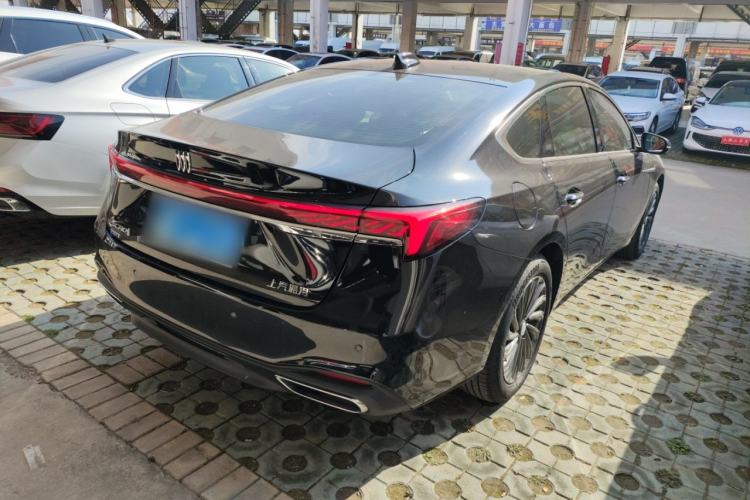 Used Buick LaCrosse 2025 28T Platinum Edition Exterior 5