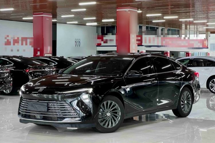Used Buick LaCrosse 2025 28T Platinum Edition Exterior 7