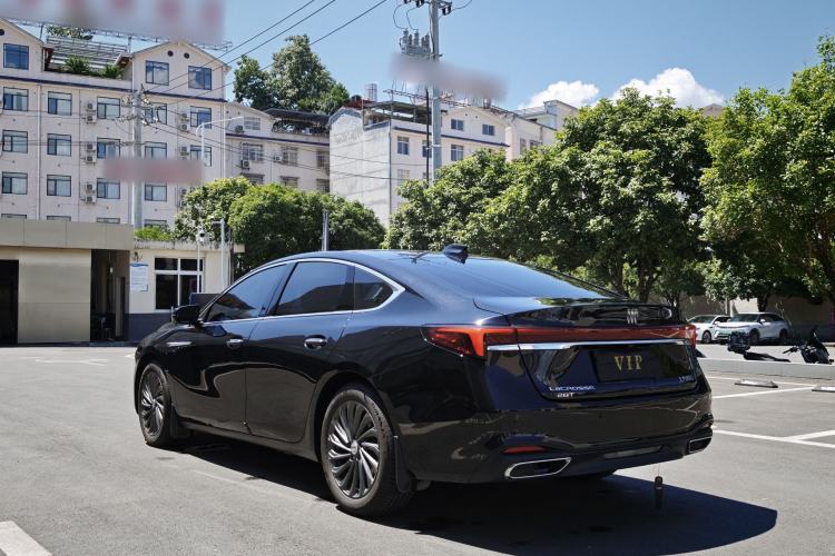 Used Buick LaCrosse 2025 28T Platinum Edition Exterior 8