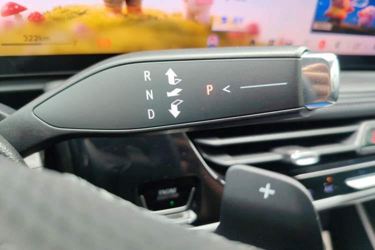Used Buick LaCrosse 2025 Platinum Avia Edition Gear Lever