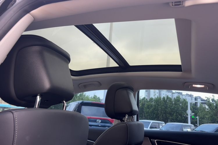 Used Buick LaCrosse 2025 28T Platinum Edition Headliner