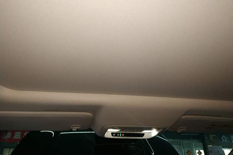 Used Buick LaCrosse 2025 28T Platinum Edition Headliner
