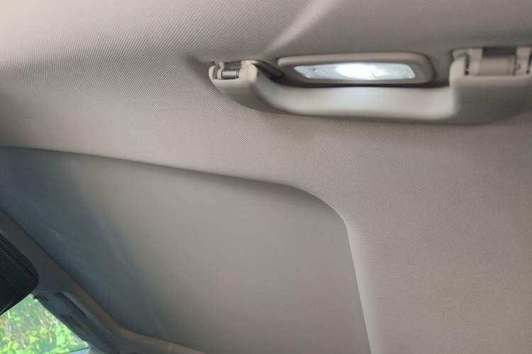 Used Buick LaCrosse 2025 28T Platinum Edition Headliner