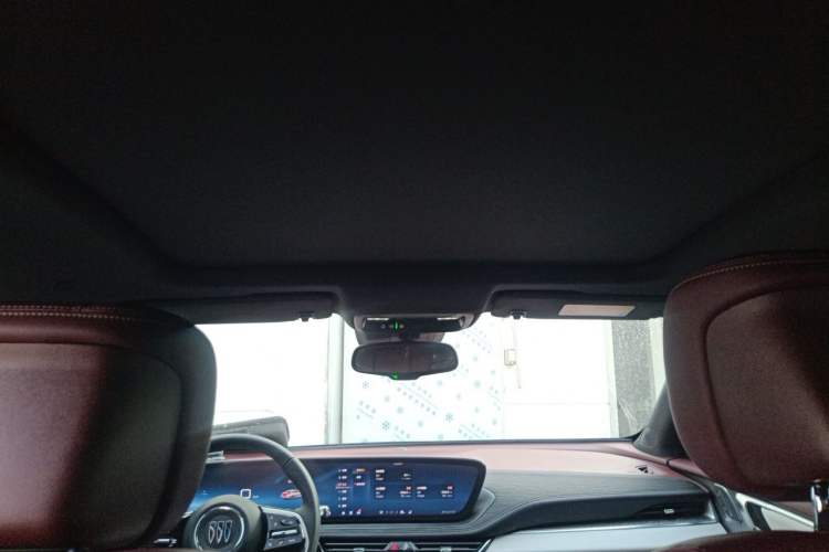 Used Buick LaCrosse 2025 28T Platinum Edition Headliner