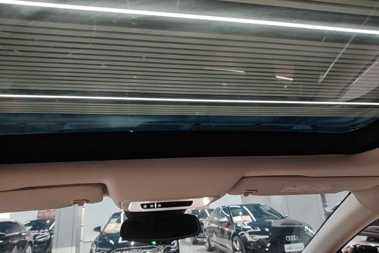Used Buick LaCrosse 2025 28T Platinum Edition Headliner