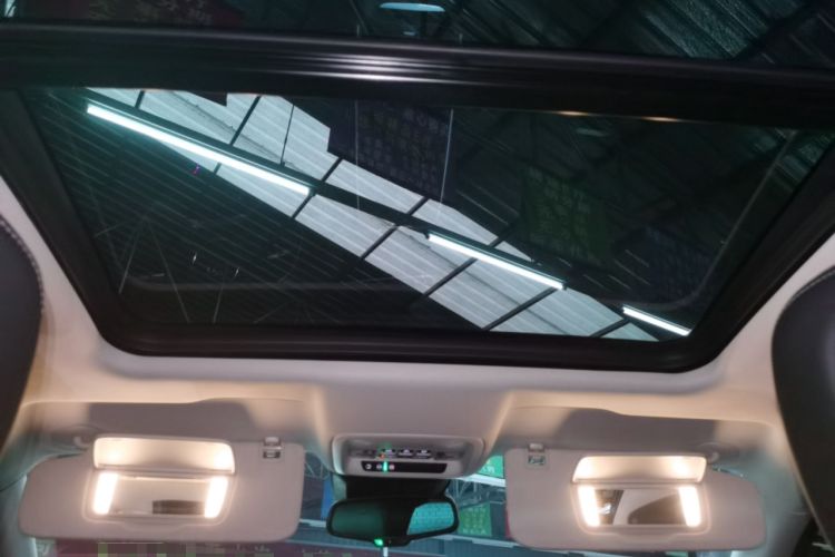 Used Buick LaCrosse 2025 28T Platinum Edition Headliner