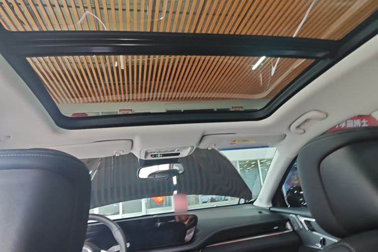 Used Buick LaCrosse 2025 28T Platinum Edition Headliner