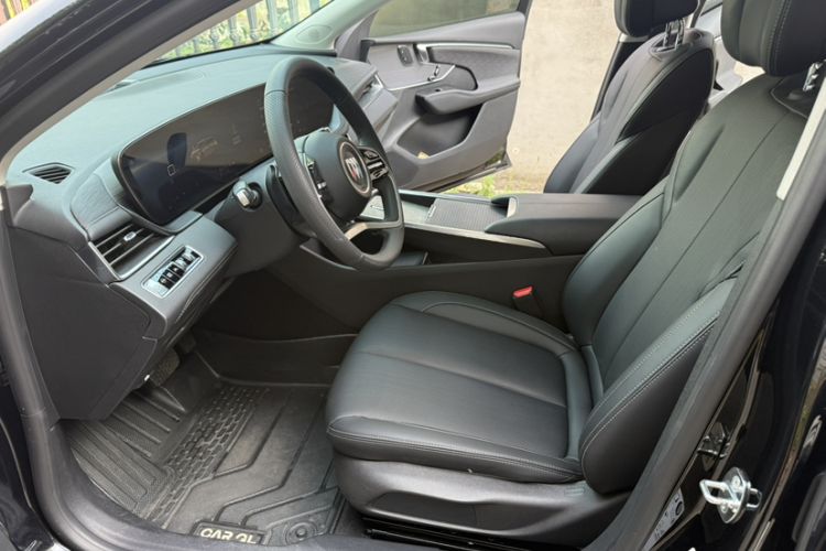 Used Buick LaCrosse 2025 28T Platinum Edition Interior 1