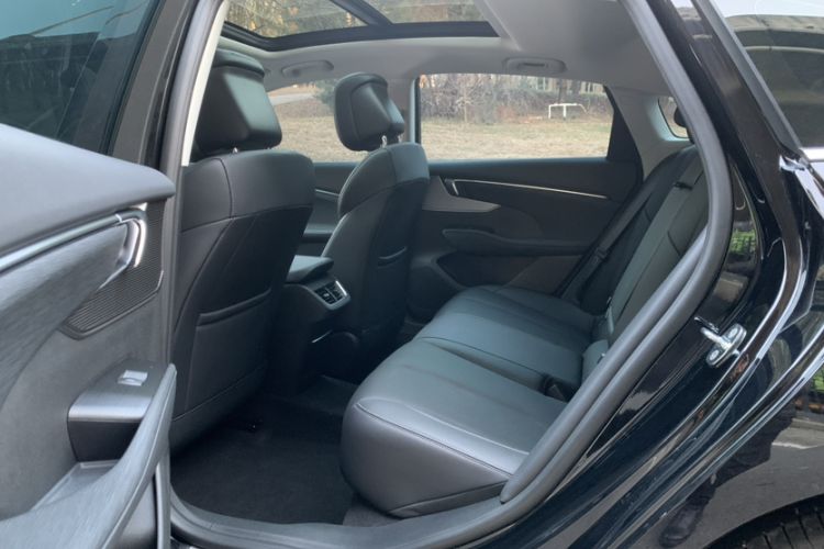 Used Buick LaCrosse 2025 28T Platinum Edition Interior 11